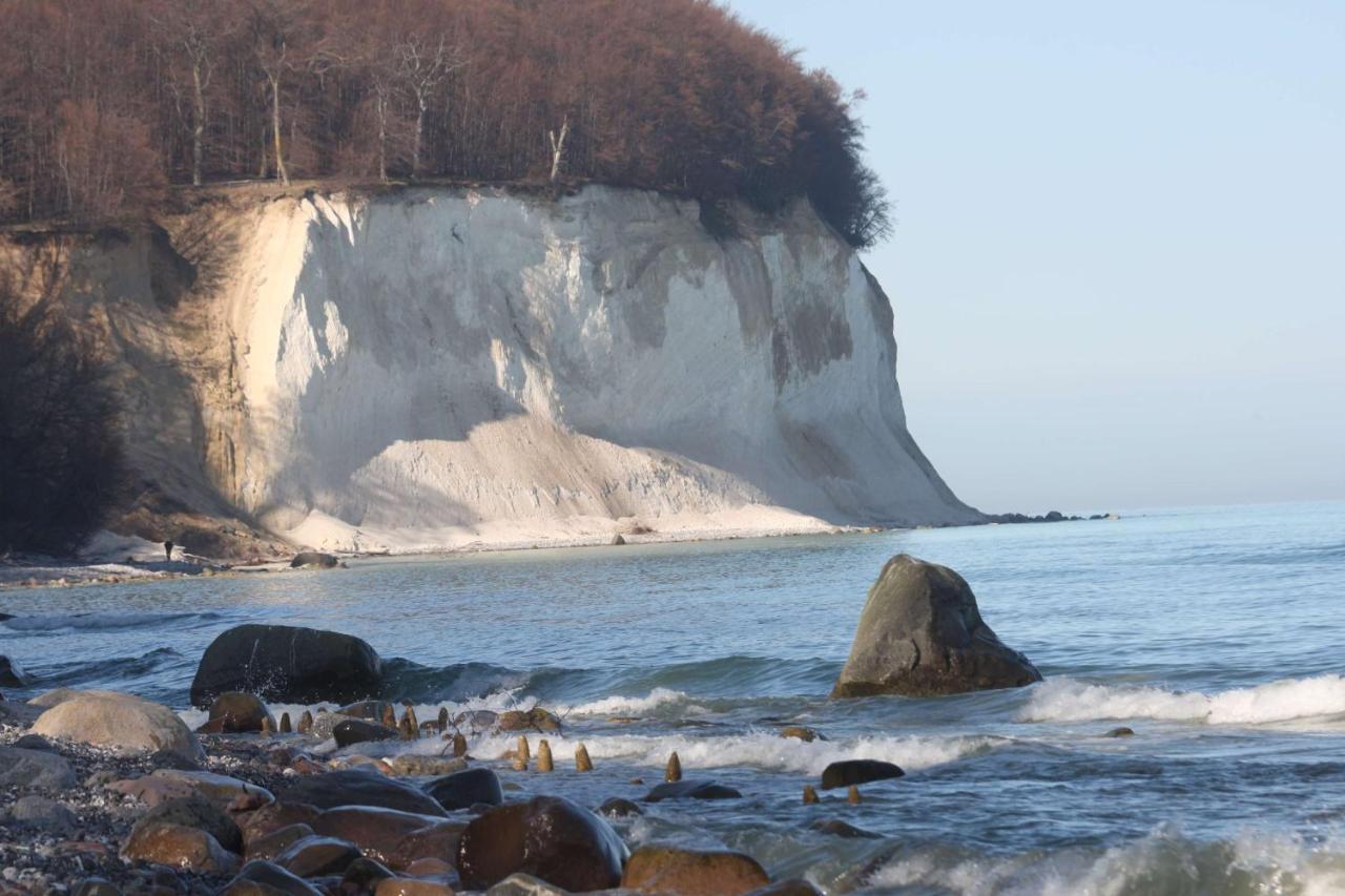 Strandhaus Buskam Im Moenchgut Auf Ruegen Lobbe Exterior foto