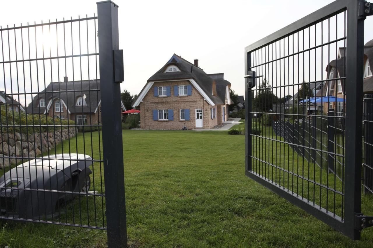 Strandhaus Buskam Im Moenchgut Auf Ruegen Lobbe Exterior foto